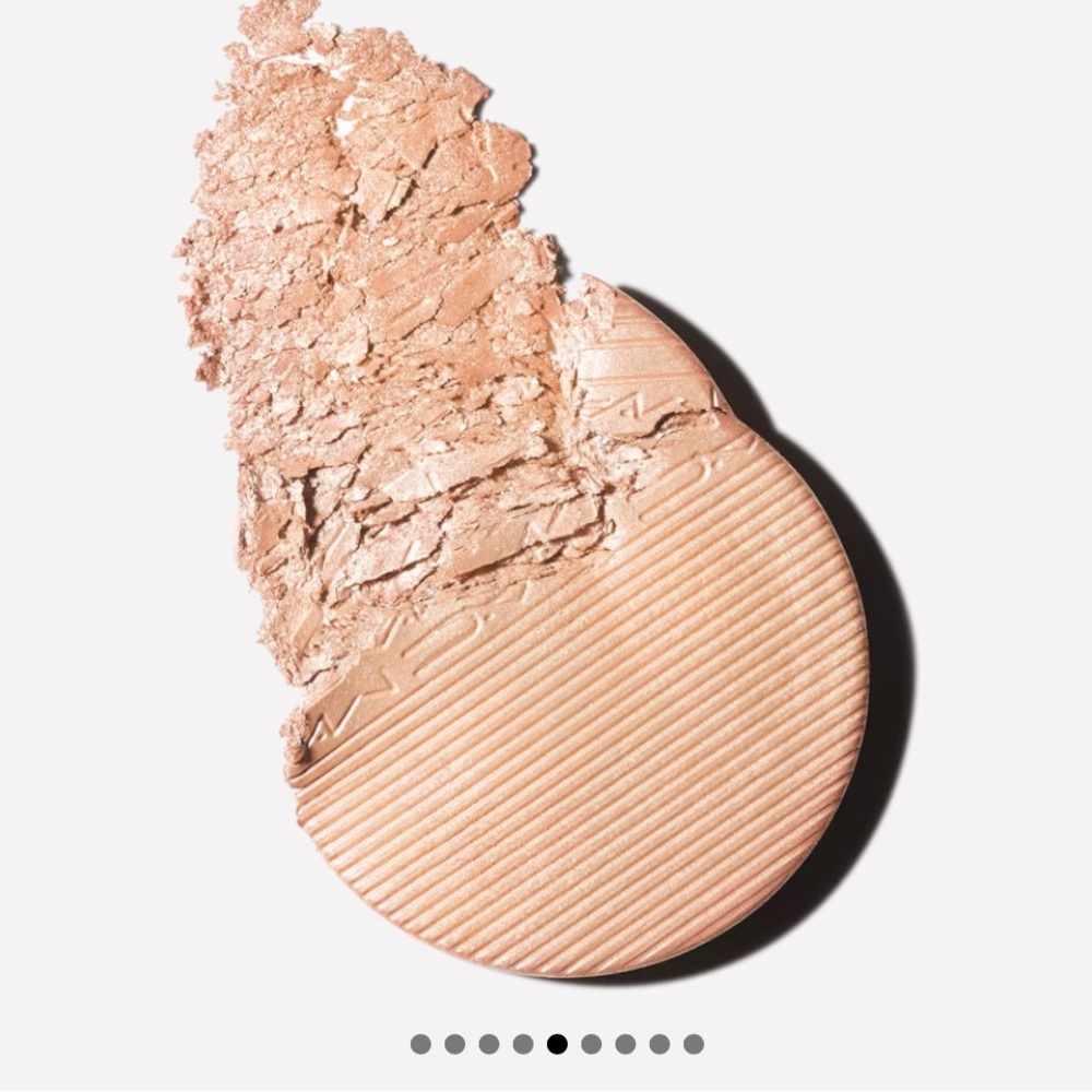 NIB Mac Double Gleam Extra Dimension Skinfinish
Liquid-Powder Highlighter - Picture 3 of 4